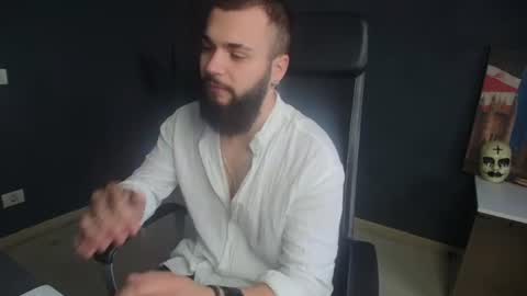 OscarWills online show from July 9, 4:49 am
