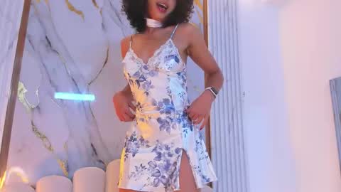 Snapshot of oshun_25 chatting on October 6, 12:34 pm Oshun  online show from October 6, 12:34 pm
