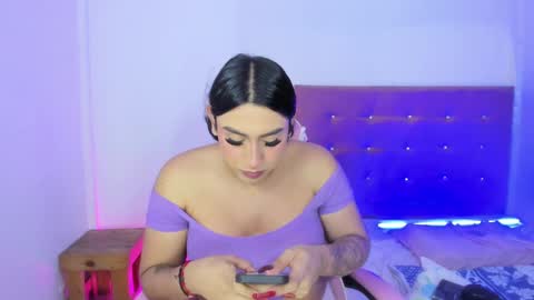 Snapshot of osoriomariaf chatting on December 26, 1:21 pm Maria   online show from December 26, 1:21 pm