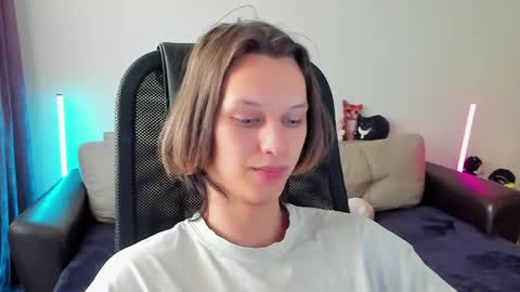 Ostin online show from April 14, 12:41 pm