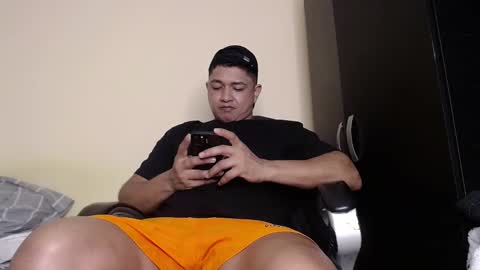 Snapshot of otto_stud chatting on January 13, 4:07 am otto_stud online show from January 13, 4:07 am