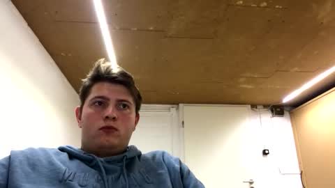 outflayd online show from December 15, 9:11 pm