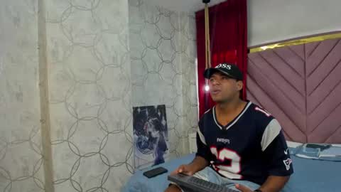 oversmith online show from July 29, 4:51 pm