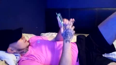 Snapshot of owen162462 chatting on September 15, 9:38 pm Owen kayz online show from September 15, 9:38 pm