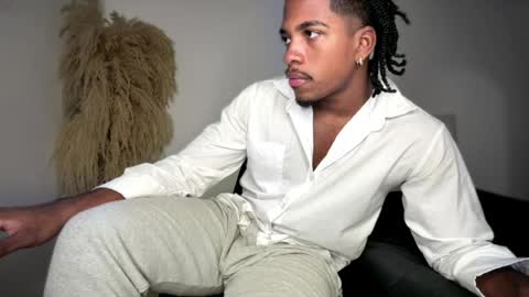 Owen online show from April 21, 2:51 am