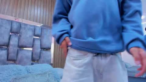 Owen Johnson online show from December 4, 11:54 am