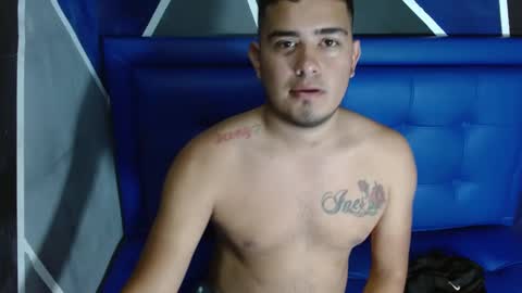 owen_hard_ online show from January 17, 12:42 am