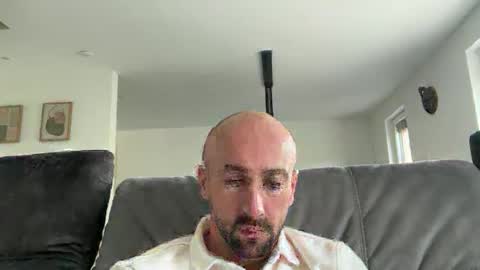 oxlade59 online show from November 22, 11:30 am