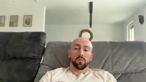 oxlade59 online show from December 20, 12:34 pm