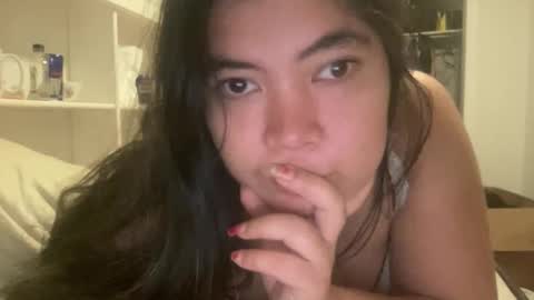 oxovickyoxo online show from October 21, 11:30 pm