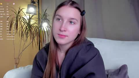 Caroline or just Lina online show from November 22, 1:15 am