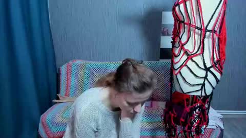 Ella online show from November 26, 8:22 am