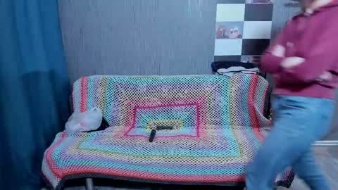 Ella online show from November 10, 8:17 am