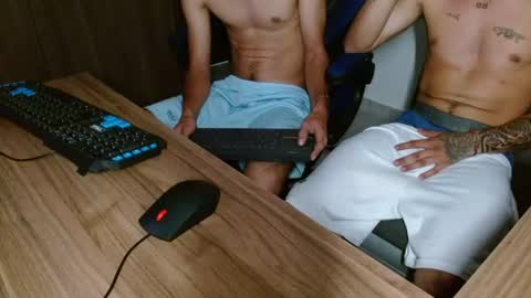 pablo_bigcock24 online show from June 12, 5:39 am