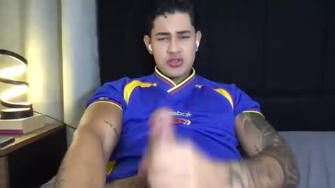 Javi    online show from July 20, 4:59 am
