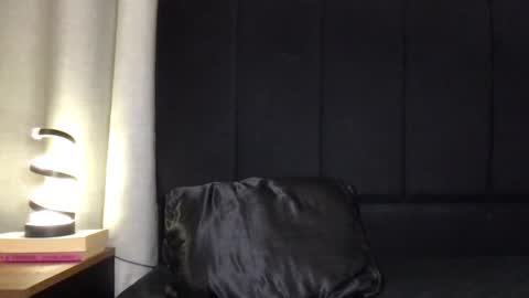 Javi    online show from August 9, 1:27 am
