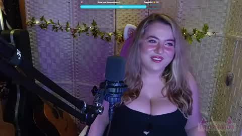 PaigeStation online show from April 18, 11:16 pm