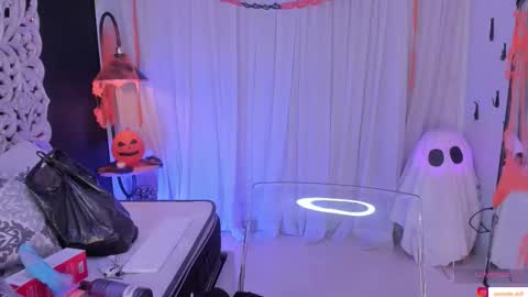 pamela online show from October 31, 4:02 am