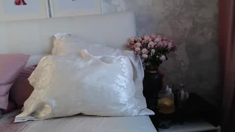 Pamella online show from December 14, 9:26 am