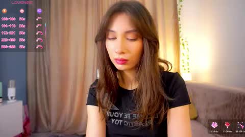 daniella online show from March 22, 8:51 am