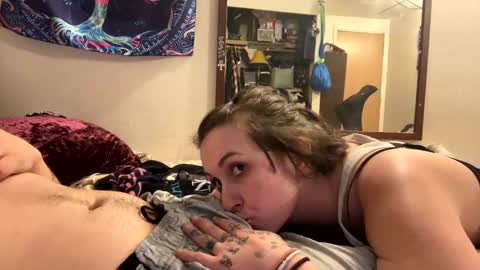 Snapshot of panda66696 chatting on February 23, 7:00 am panda66696 online show from February 23, 7:00 am