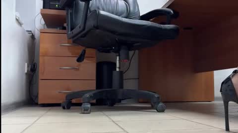 Pantyhose Lover online show from January 19, 1:21 pm