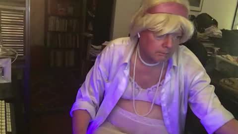 Pantyvioletlace online show from January 7, 9:42 pm