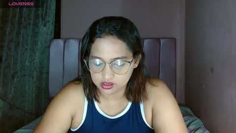 Paola Stone online show from July 16, 2:15 am