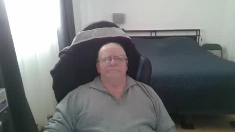 papilly online show from March 1, 5:39 pm