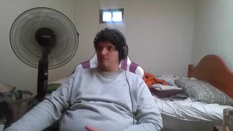 Papito online show from December 1, 6:39 pm