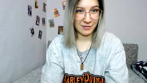 paradisexparadisex online show from January 18, 11:44 pm