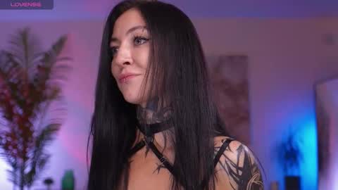 Alise  Melissa online show from October 7, 8:05 pm