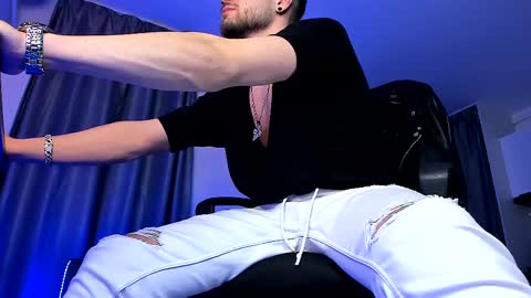 Paris online show from February 11, 10:50 pm