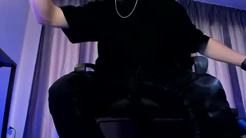 Paris online show from April 9, 6:19 am