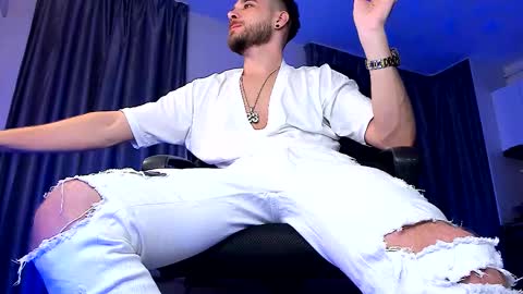 Paris online show from January 15, 5:55 pm