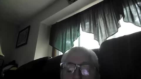 Snapshot of part86 chatting on October 12, 1:37 pm part86 online show from October 12, 1:37 pm