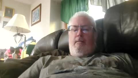 Snapshot of part86 chatting on October 18, 1:26 pm part86 online show from October 18, 1:26 pm