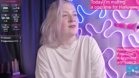 LunaAlan online show from October 16, 4:23 am