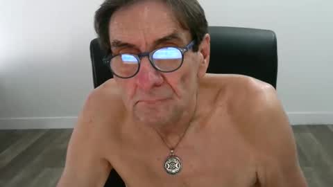 Bob online show from October 21, 8:23 pm