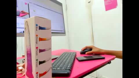 pau_horny online show from February 12, 3:37 pm