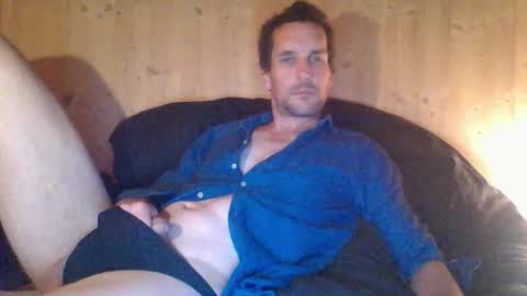 paueriwan online show from November 18, 10:02 pm