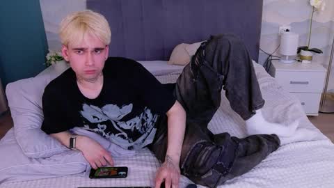 Paul online show from April 1, 1:41 pm