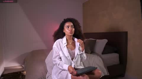 Paula online show from March 2, 9:22 pm