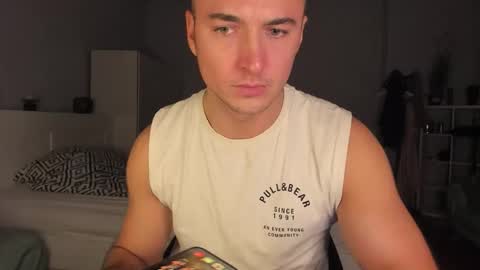 paulblack021 online show from November 17, 10:34 pm