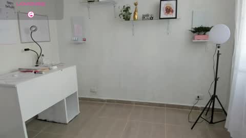 paulina online show from October 16, 8:40 pm