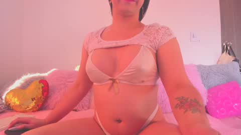 call me ur bbygurl online show from January 22, 8:49 pm