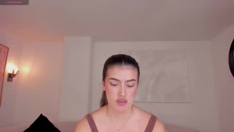 Paulina Santos  online show from December 16, 7:09 pm