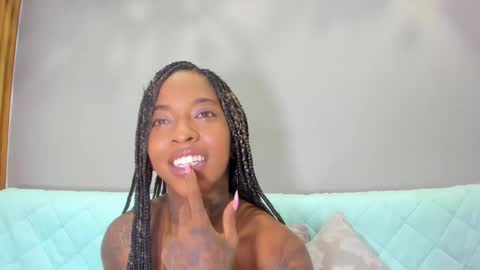 Pauline online show from September 12, 1:40 am