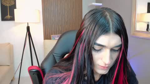 Pauly online show from December 10, 7:11 pm