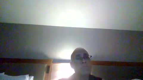 pawgkiller online show from April 15, 5:22 am